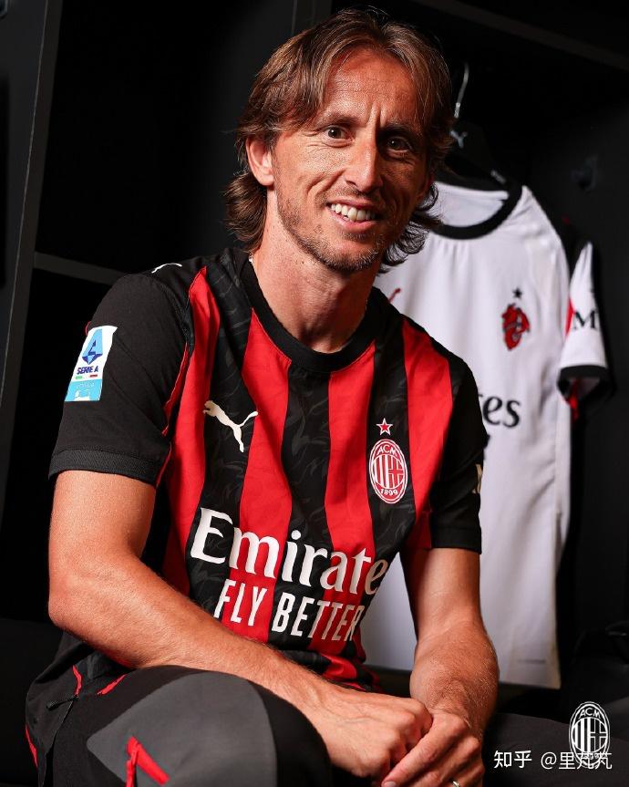 都体：弗拉霍维奇可能缺席尤文20场比赛，包括多场关键战役